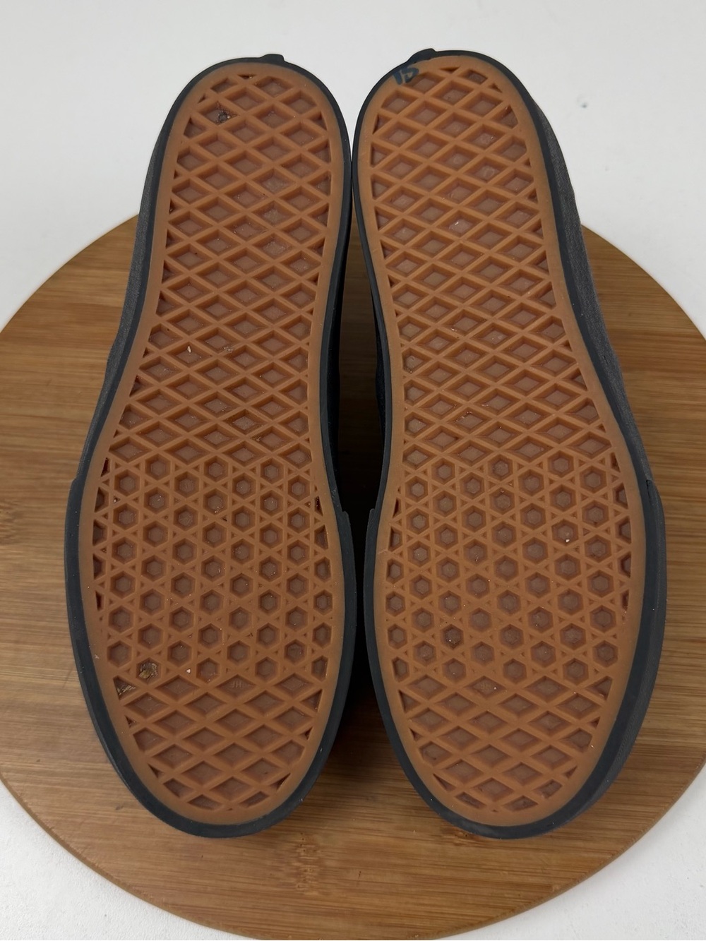 Vans Women’s Classic Asher Slip-On Platform Sneakers in Black - Picture 8 of 9